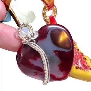 ❤️red onyx heart pendant with cord